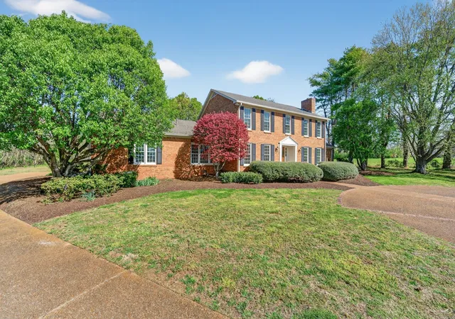 Photo 1 of Single family home for sale at 1553 N Main St, Mount Pleasant, TN 38474 | MLS# 3213694 | Listing updated on 2026-08-31