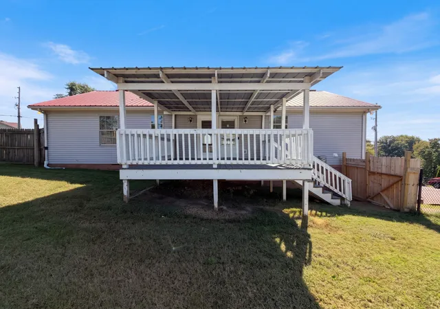 Photo 4 of Single family home for sale at 1037 Shadowbrook Dr, Greenbrier, TN 37073 | MLS# 3211667 | Listing updated on 2026-10-30