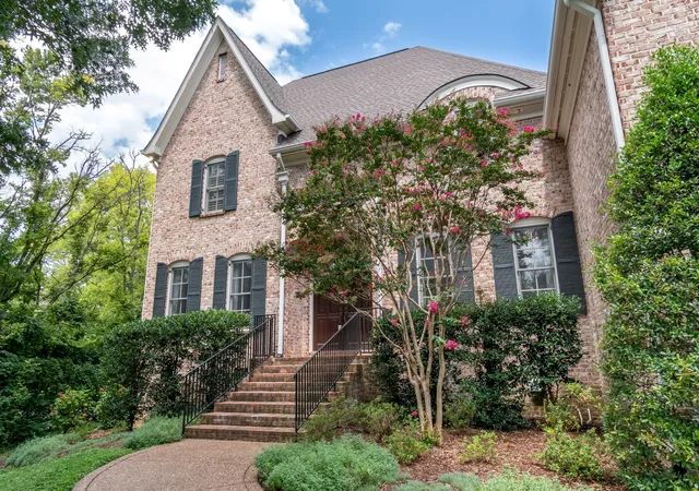 2nd image of 1330 Burton Valley Rd, Nashville, TN 37215 | MLS# 3211720
