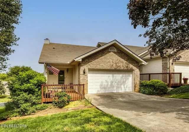 Homes for sale in Loudon, TN | 101 Poteau Trace, Loudon, TN 37774 | MLS# 3226341