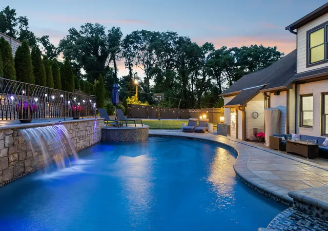 Photo 2 of Mansion for sale at 4001 Wallace Ln, Nashville, TN 37215 | MLS# 3221843 | Listing updated on 2026-08-19