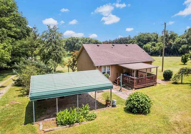 Photo 2 of Single family home for sale at 7898 Highway 41 N, Adams, TN 37010 | MLS# 3598704 | Listing updated on 2026-09-24