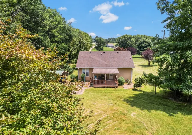 Photo 4 of Single family home for sale at 7898 Highway 41 N, Adams, TN 37010 | MLS# 3598704 | Listing updated on 2026-09-24