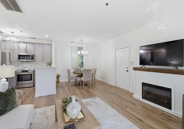 5th image of 7003 Lenox Vlg Dr, Nashville, TN 37211