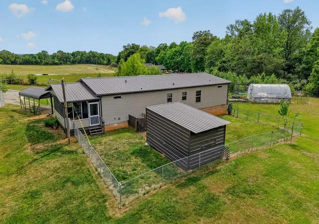 Photo 3 of Manufactured home for sale at 160 Apple Blossom Ln, Rock Island, TN 38581 | MLS# 3213466 | Listing updated on 2026-08-24