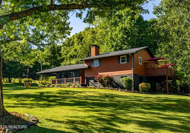 2nd image of 2837 Rambling Rd, Maryville, TN 37801 | MLS# 3263001