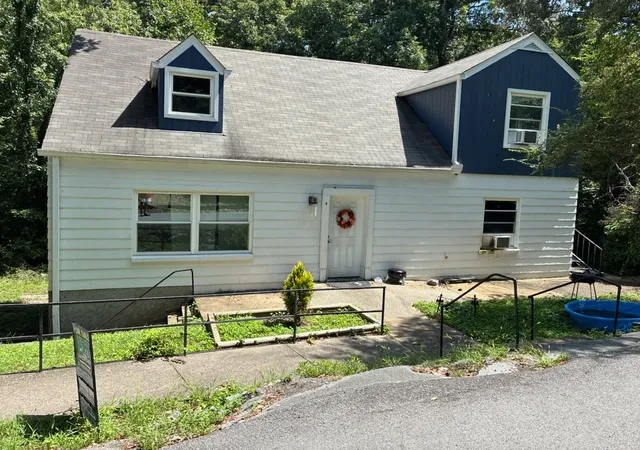 1st image of 4 Battery Dr, Rossville, GA 30741 | MLS# 3213588