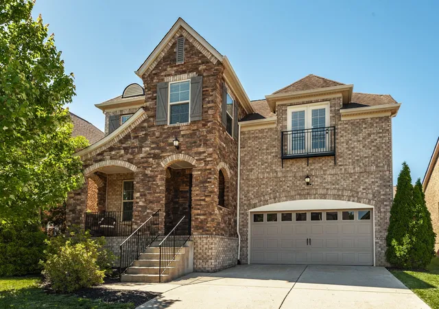 Single family home for sale at 414 Fall Crk Cir, Goodlettsville, TN 37072 | MLS# 3213977