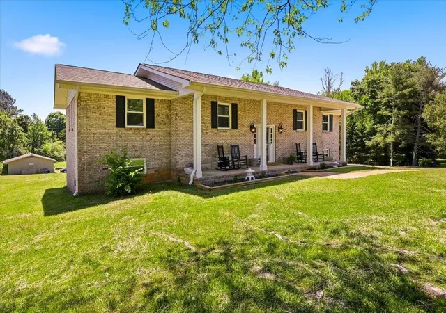 Photo 2 of Single family home for sale at 9103 Bay Dr, Chattanooga, TN 37416 | MLS# 3213598 | Listing updated on 2026-09-19