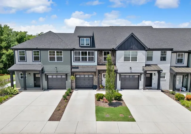 1st image of 163 Rothwood Pvt Dr, Hendersonville, TN 37075 | MLS# 3216625