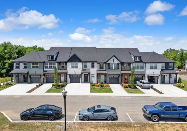 2nd image of 163 Rothwood Pvt Dr, Hendersonville, TN 37075 | MLS# 3216625