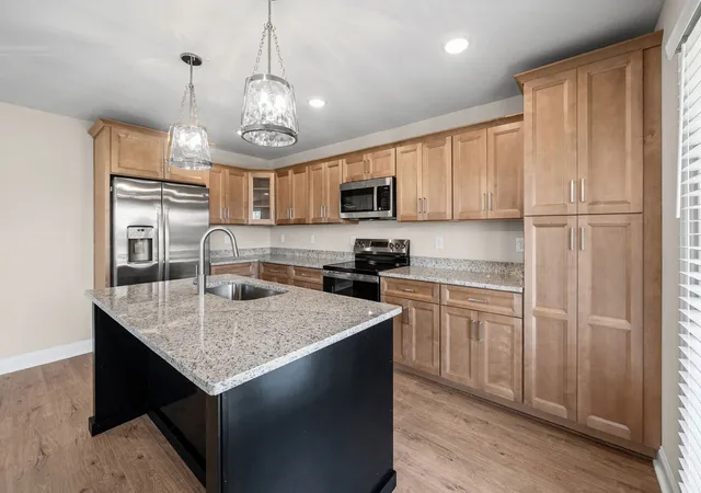 Photo 2 of Single family home for sale at 681 S Forest Brk Ct, Clarksville, TN 37042 | MLS# 3216648 | Listing updated on 2026-10-21
