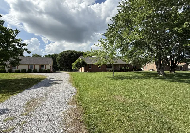 Homes for sale in Cedar Hill, TN | 3168 Maxey Rd, Cedar Hill, TN 37032 | MLS# 3213795