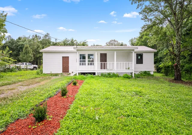 Single family home for sale at 243 N G St, Hillsboro, TN 37342 | MLS# 3260469
