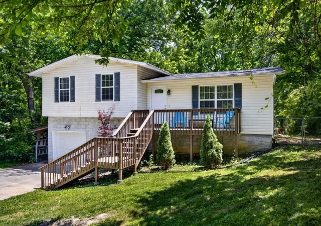 1st image of 4404 Shelborne Dr, Chattanooga, TN 37416 | MLS# 3245625
