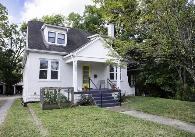 3rd image of 2505 W Linden Ave, Nashville, TN 37212 | MLS# 3217442