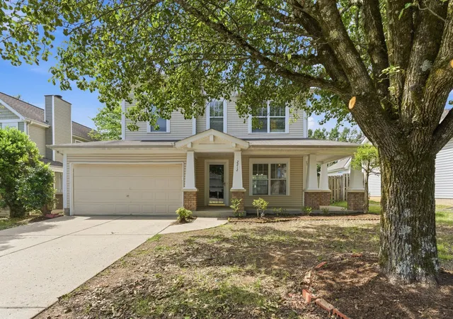 Photo 1 of Single family home for sale at 2212 Crescent Valley Ln, Hermitage, TN 37076 | MLS# 3214061 | Listing updated on 2026-09-01