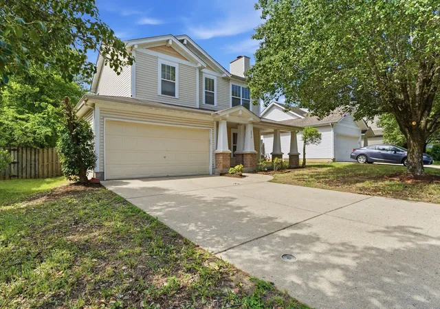 Photo 2 of Single family home for sale at 2212 Crescent Valley Ln, Hermitage, TN 37076 | MLS# 3214061 | Listing updated on 2026-09-01