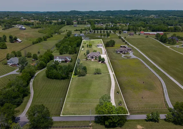 Photo 3 of Single family home for sale at 1196 Liberty Ln, Gallatin, TN 37066 | MLS# 3217919 | Listing updated on 2026-10-01