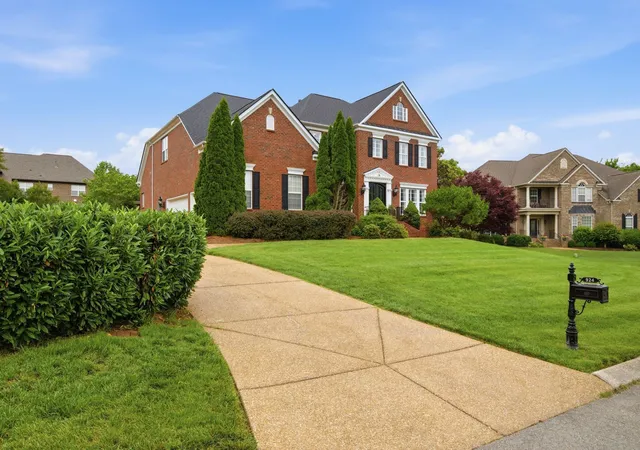 Photo 1 of Single family home for sale at 924 Belden Way, Nashville, TN 37221 | MLS# 3220814 | Listing updated on 2026-08-25