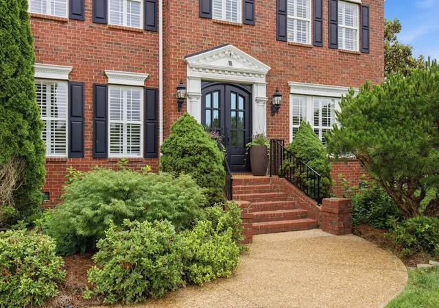 Photo 3 of Single family home for sale at 924 Belden Way, Nashville, TN 37221 | MLS# 3220814 | Listing updated on 2026-08-25