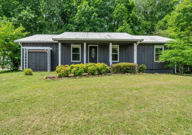 Homes for sale in Estill Springs, TN | 135 Briarwood Ct, Estill Springs, TN 37330 | MLS# 3214198