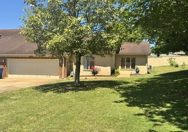 Photo 1 of Sale Pending at 2136 Vaden Village Dr, Chattanooga, TN 37421 | MLS# 3214220 | Listing updated on 2026-09-21