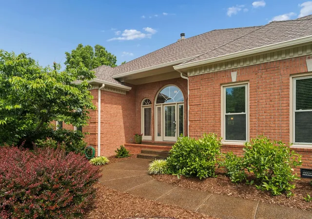 Photo 2 of Single family home for sale at 4570 Peytonsville Rd, Franklin, TN 37064 | MLS# 3514998 | Listing updated on 2026-08-24