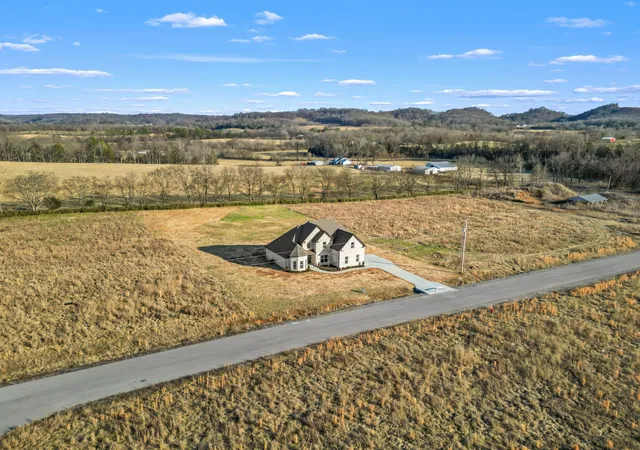 Photo 3 of Single family home for sale at 116 Dandelion Ln, Beechgrove, TN 37018 | MLS# 3217338 | Listing updated on 2026-08-18