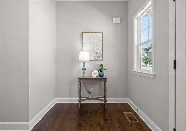 Photo 4 of Single family home for sale at 1872 Oakvale Dr, Chattanooga, TN 37421 | MLS# 3214359 | Listing updated on 2026-10-13