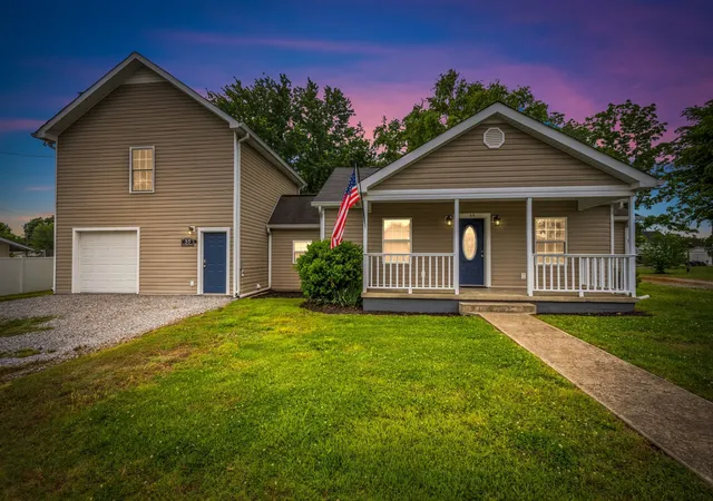 Photo 1 of Single family home for sale at 55 College St N, Mc Ewen, TN 37101 | MLS# 3220947 | Listing updated on 2026-10-23