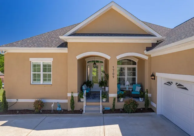 3rd image of 1709 Aster Dr, Columbia, TN 38401 | MLS# 3214540