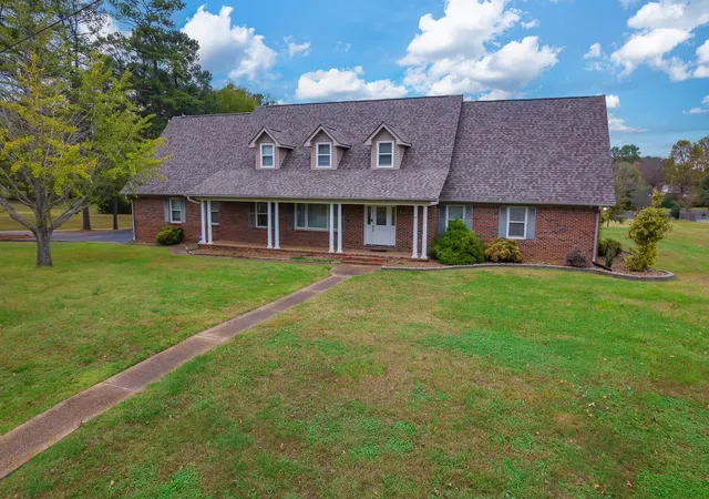 Photo 4 of Single family home for sale at 812 Pipkin Rd, Jackson, TN 38305 | MLS# 3218147 | Listing updated on 2026-09-14