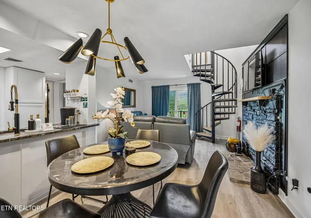 3rd image of 3710 Weber Rd #UNIT 303-C, Gatlinburg, TN 37738 | MLS# 3214572