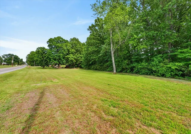 Homes for sale in Tennessee Ridge, TN | 1649 N Main St, Tennessee Ridge, TN 37178 | MLS# 3214659
