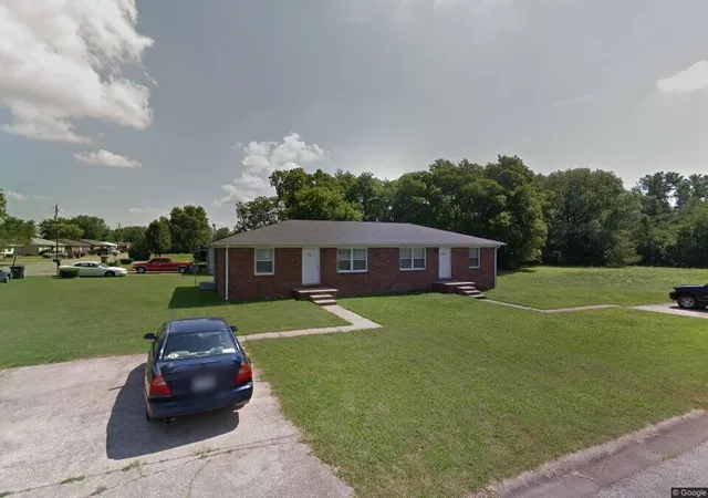 1st image of 2000 Jan Dr, Hopkinsville, KY 42240 | MLS# 3215842