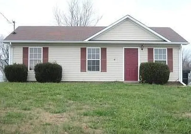 5th image of 2000 Jan Dr, Hopkinsville, KY 42240 | MLS# 3215842