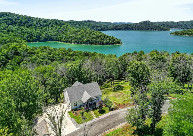 Photo 3 of Single family home for sale at 193 Wilson Cir, Smithville, TN 37166 | MLS# 3216477 | Listing updated on 2026-10-07