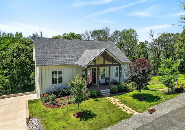 Photo 3 of Single family home for sale at 193 Wilson Cir, Smithville, TN 37166 | MLS# 3216477 | Listing updated on 2026-10-07
