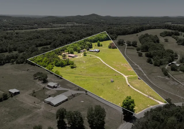 Homes for sale in Watertown, TN | 642 Beach Bottom Rd, Watertown, TN 37184 | MLS# 3215137