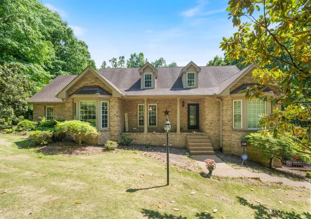Homes for sale in Dickson, TN | 228 Druid Hills Dr, Dickson, TN 37055 | MLS# 3219902