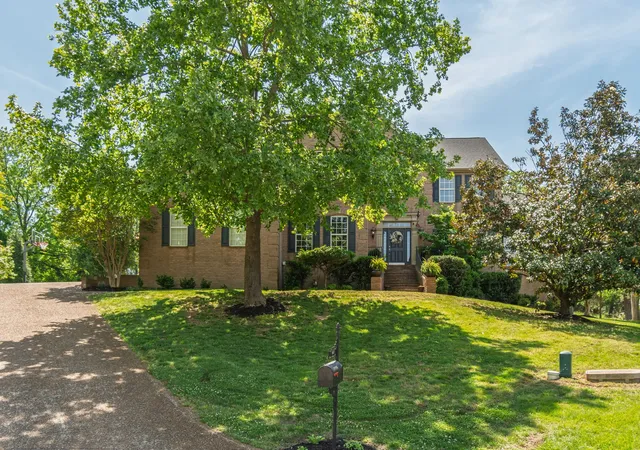 Photo 1 of Mansion for sale at 9015 Grey Pointe Ct, Brentwood, TN 37027 | MLS# 3215076 | Listing updated on 2026-09-03