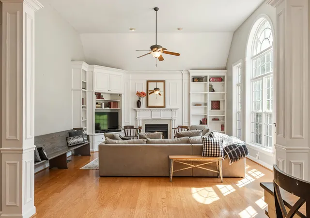 Photo 4 of Single family home for sale at 9015 Grey Pointe Ct, Brentwood, TN 37027 | MLS# 3215076 | Listing updated on 2026-09-03