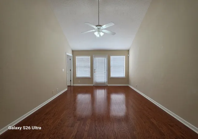 Photo 2 of Townhouse for sale at 913 Sitting Bull Xing, Murfreesboro, TN 37128 | MLS# 3218091 | Listing updated on 2026-10-17