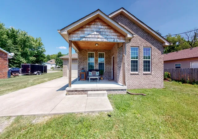 Homes for sale in Watertown, TN | 131 Richland Ave, Watertown, TN 37184 | MLS# 3247212