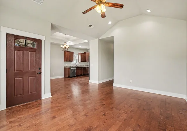 Photo 3 of Single family home for sale at 131 Richland Ave, Watertown, TN 37184 | MLS# 3247212 | Listing updated on 2026-10-09