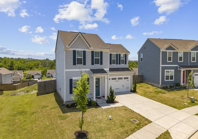 Photo 3 of Single family home for sale at 3305 Thorpe Rd, Nashville, TN 37207 | MLS# 3216390 | Listing updated on 2026-09-04