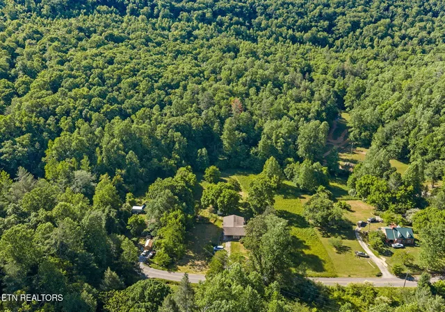 Single family home for sale at 369 Back Valley Rd, Oliver Springs, TN 37840 | MLS# 3544630