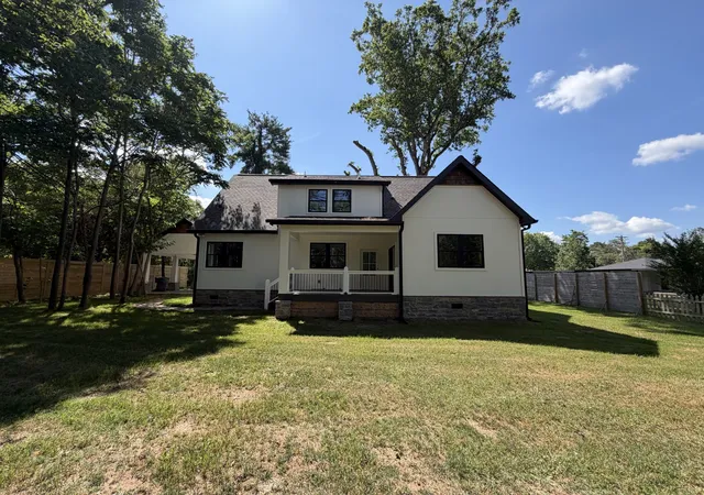 Photo 2 of Single family home for sale at 404 Boyd Ave, Mc Minnville, TN 37110 | MLS# 3216247 | Listing updated on 2026-09-15