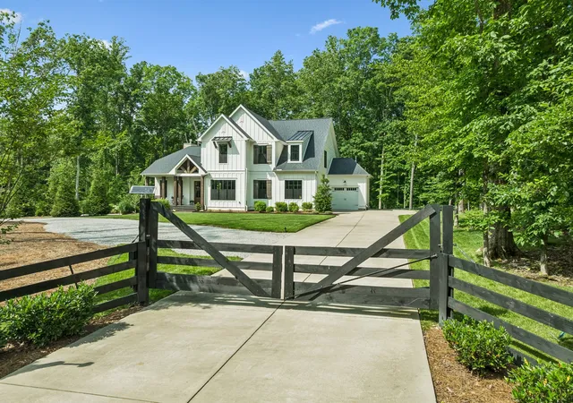 2nd image of 5912 Pinewood Rd, Franklin, TN 37064 | MLS# 3225051